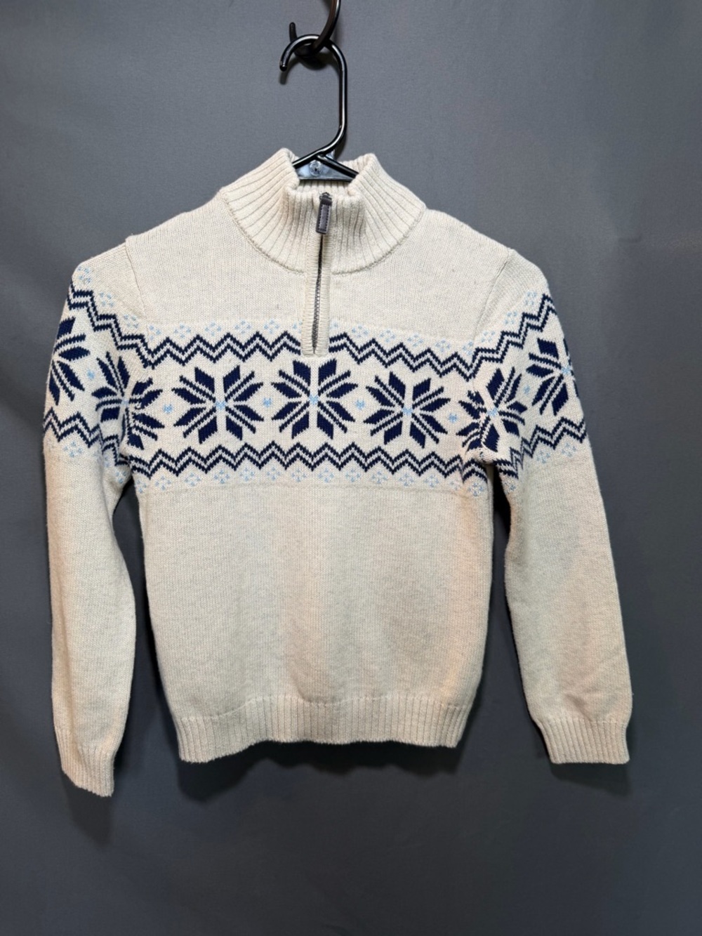 Boys Izod Cream and Navy 1/4 Zip Fair Isle Sweater. Size 6/7